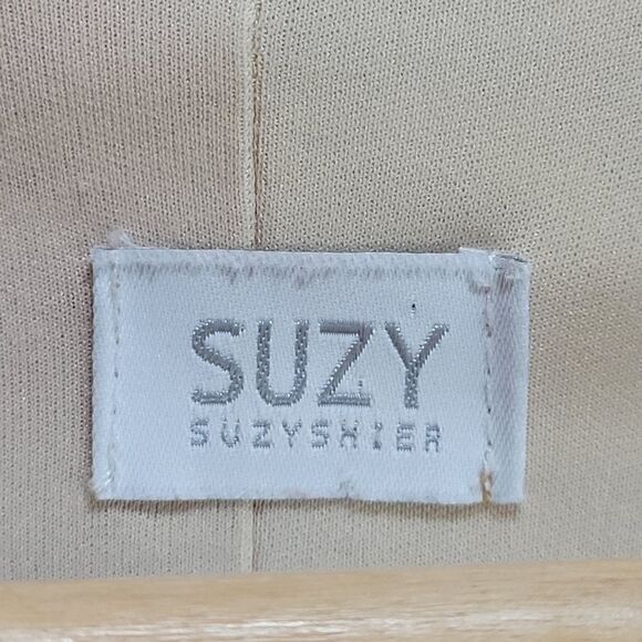 Suzy Shier Romantic Roses and Lace Pattern Dress - Picture 8 of 12